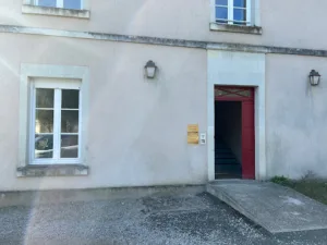 Maniere Le Noen Sabrina à Segré-en-Anjou Bleu