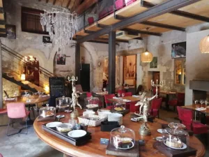 WEISSENBACHER Nadia à Villeneuve-lès-Avignon