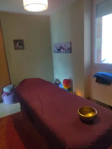 Myriem Hien – Praticienne en Energétique Chinoise à Unieux