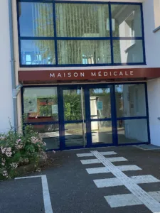 Infirmières BARLET Emilie et LITNIANSKI Elsa à Ballancourt-sur-Essonne