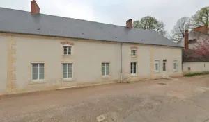 Derrier Café Scm à Levet