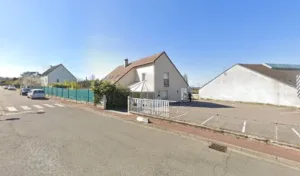 Serrakh Latifa à Magnanville