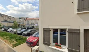 Emilie Roux à Thiverval-Grignon