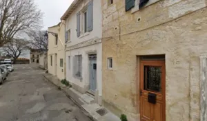 Jovet Claire à Arles