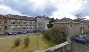 Hospital Center à La Guiche