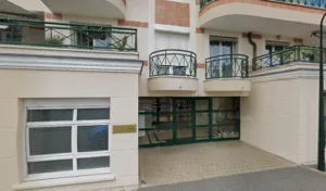 Praca Nathalie à Les Clayes-sous-Bois