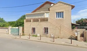 Bertrand Corinne à L'Isle-sur-la-Sorgue