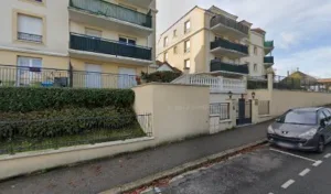 Dollin Cindy à Mantes-la-Ville