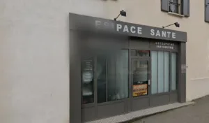 Couvreur helene à Courdimanche