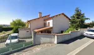 Omessa Nelly à Pont-du-Château